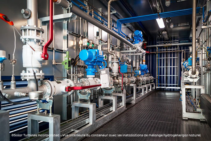 ©Solar Turbines Incorporated - Vue intérieure du conteneur avec les installations de mélange hydrogène/gaz naturel
